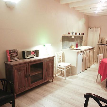La Maison De Noemie Arles Eksteriør bilde